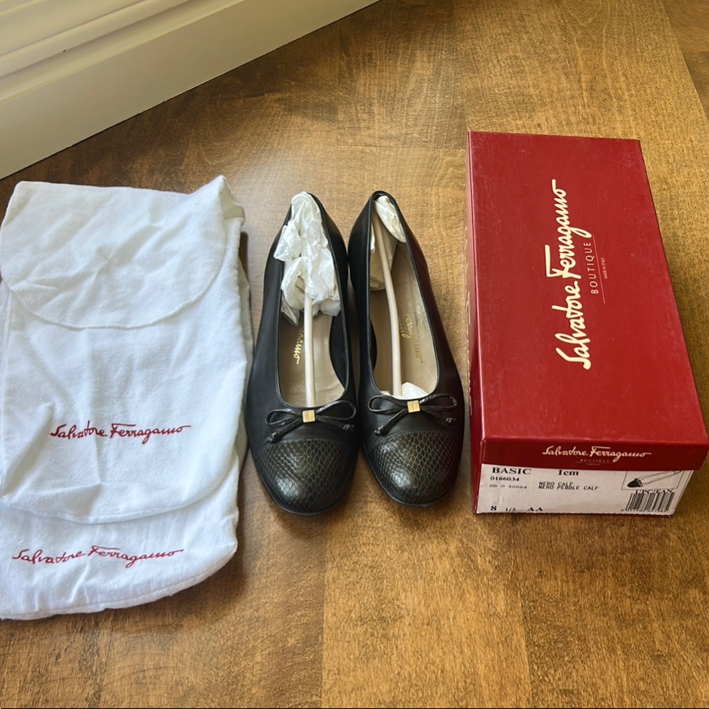 Salvatore Ferragamo Black Leather Flats